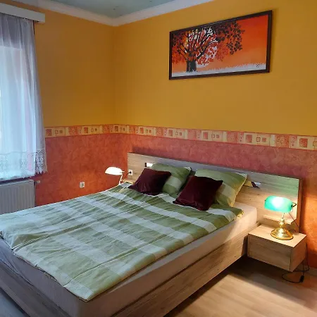 Tuende Szallas