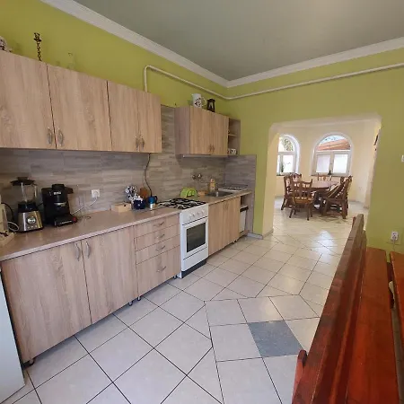 Tuende Szallas Guest house *
